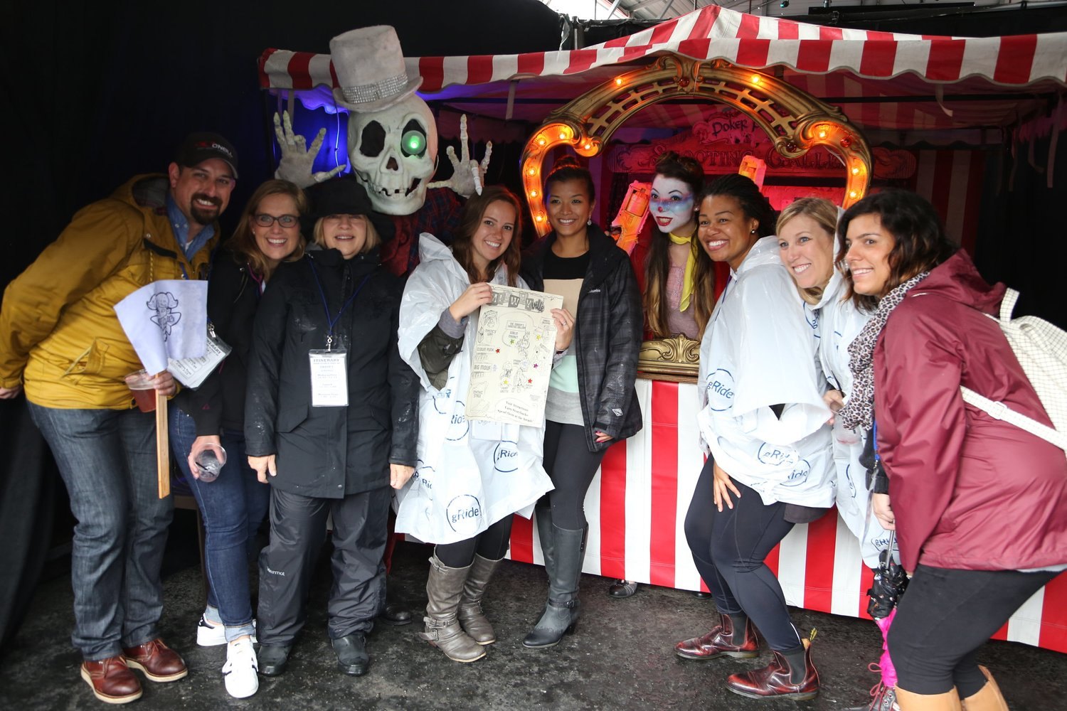 Guests and performers together at Midwayville